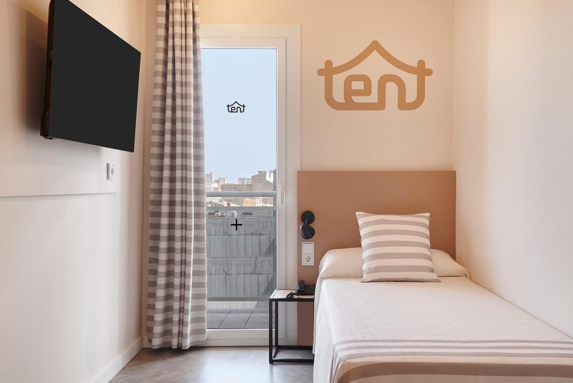 Hotel Tent 2*